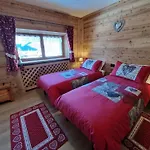 La Maison Des Coeurs, Конье