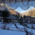 La Maison Des Coeurs, *